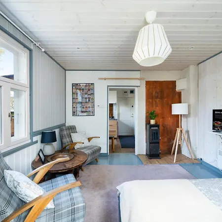 아파트 Garden Next To Telliskivi & Old Town