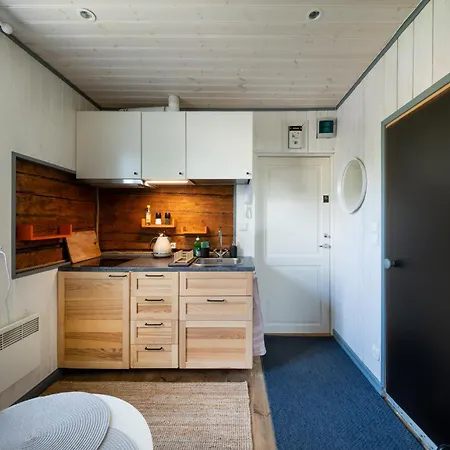 Garden Next To Telliskivi & Old Town Apartmán *