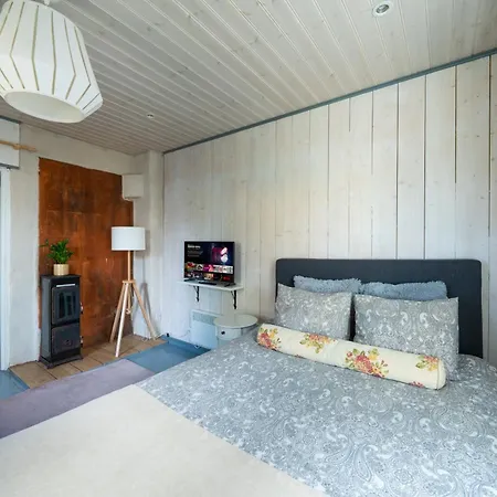 아파트 Garden Next To Telliskivi & Old Town 탈린