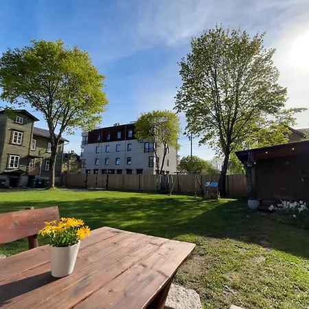 Garden Next To Telliskivi & Old Town アパート *