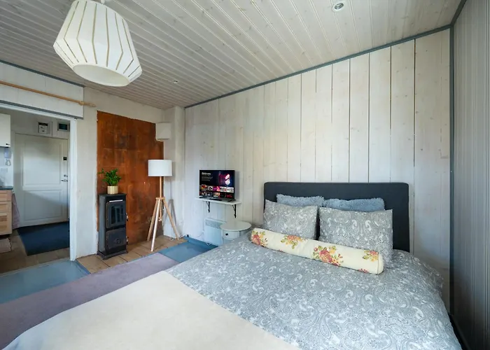 Appartamento Garden Next To Telliskivi & Old Town Reval